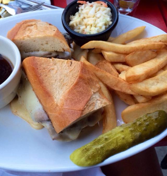 The Fireplace Inn | restaurant | 1448 N Wells St, Chicago, IL 60610, USA | 3126645264 OR +1 312-664-5264