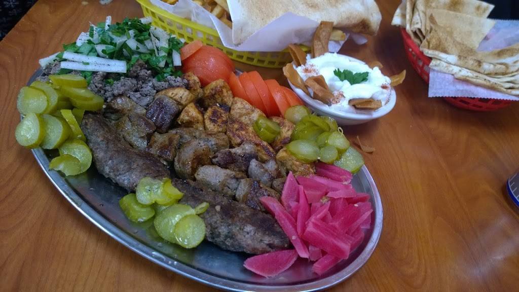 Hot Bite Cafe Subs & Grill | restaurant | 10386 W Warren Ave, Dearborn, MI 48126, USA | 3135817071 OR +1 313-581-7071