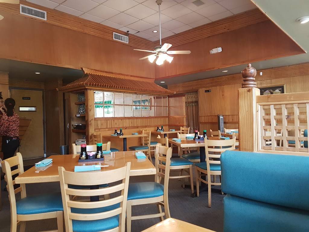 Sushi-Thai Cary | restaurant | 106 Kilmayne Dr, Cary, NC 27511, USA | 9194675747 OR +1 919-467-5747