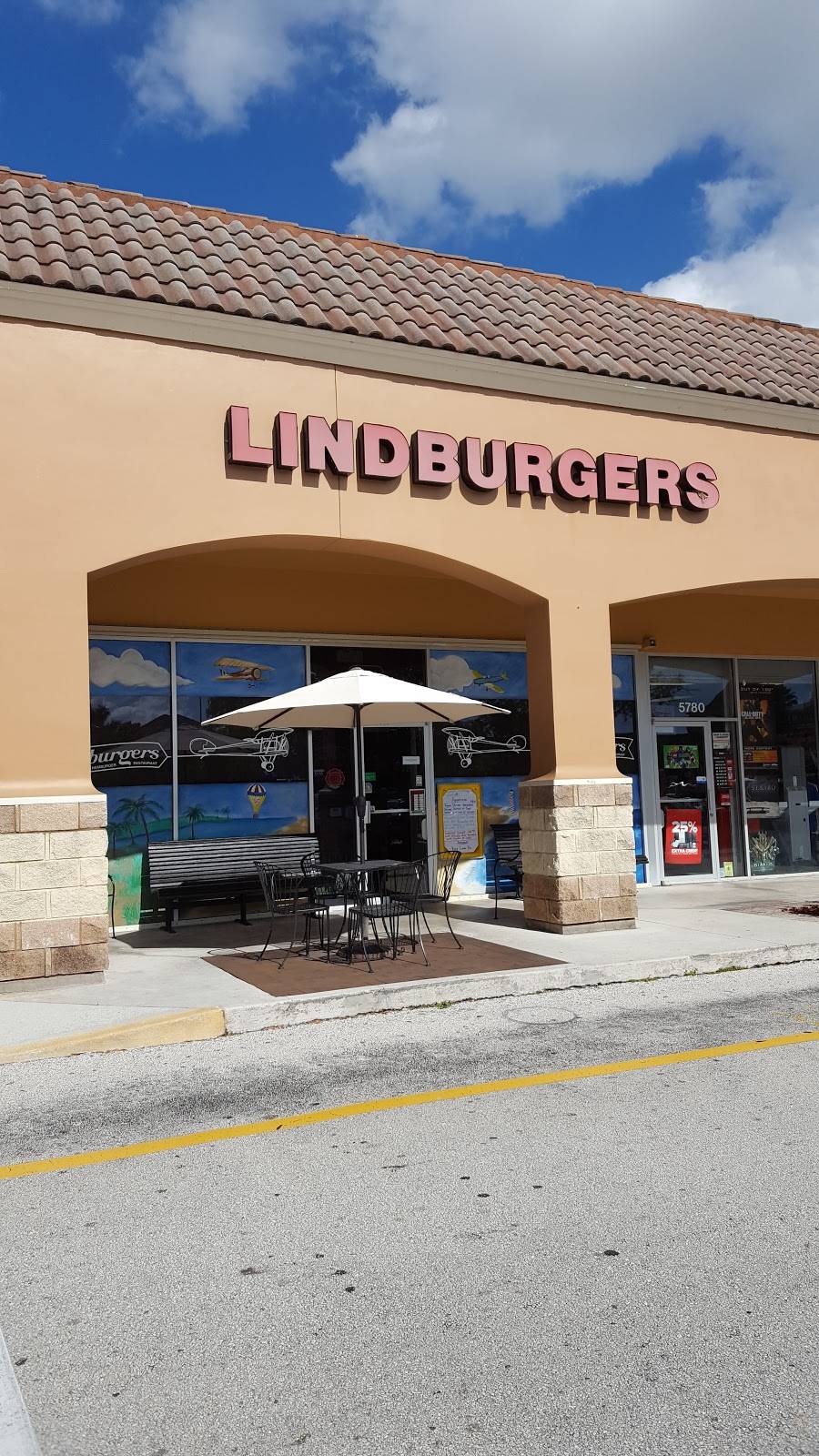 Lindburgers Lantana | restaurant | 5776 Jog Rd, Lake Worth, FL 33463, USA | 5616496761 OR +1 561-649-6761
