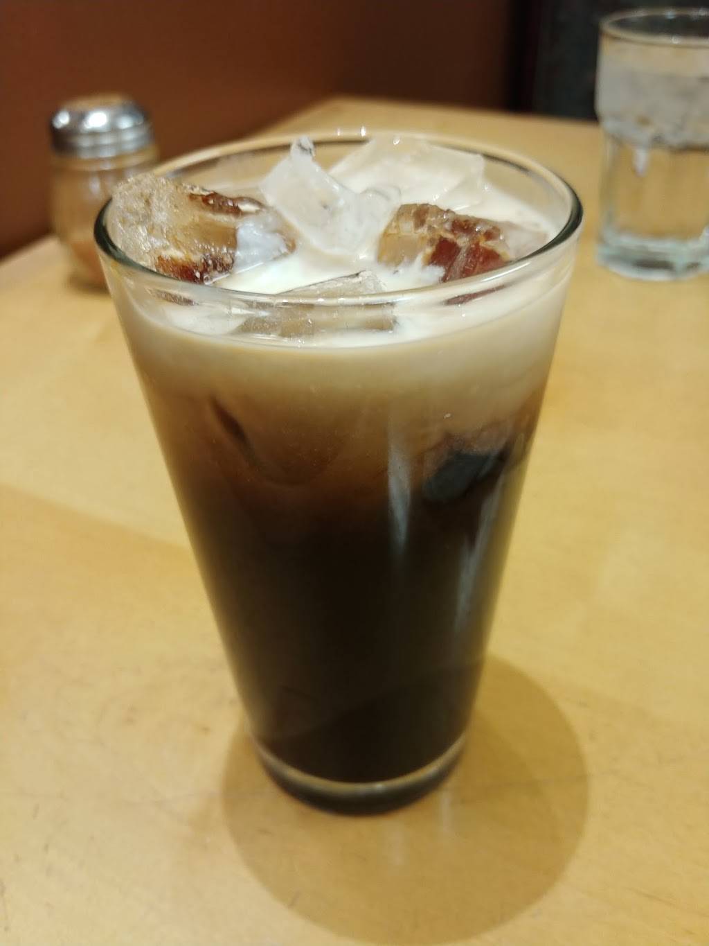 Von Thai | restaurant | 18140 E 10 Mile Rd, Eastpointe, MI 48021, USA | 5869440990 OR +1 586-944-0990