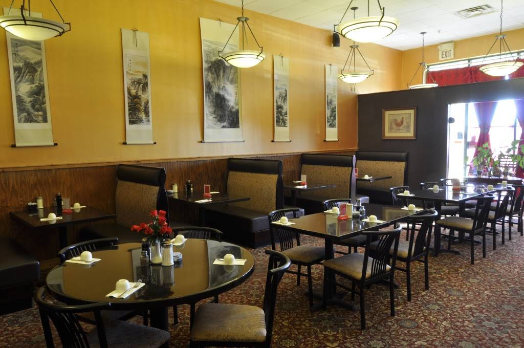 Golden Rooster | restaurant | 248 Dove Run Centre Dr, Middletown, DE 19709, USA | 3023768206 OR +1 302-376-8206