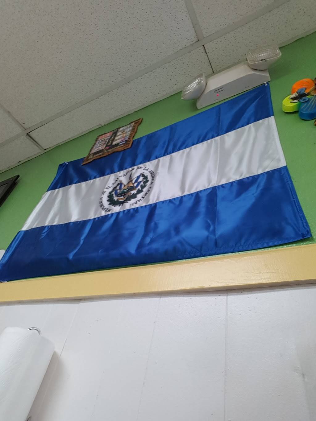 Los Compadres Pupuseria | restaurant | 3433 25th St, Port Arthur, TX 77642, USA | 4099849898 OR +1 409-984-9898