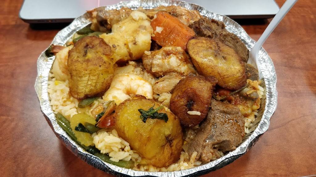 Direccion Bodega | restaurant | 37 W John St, Hicksville, NY 11801, USA | 5164709506 OR +1 516-470-9506