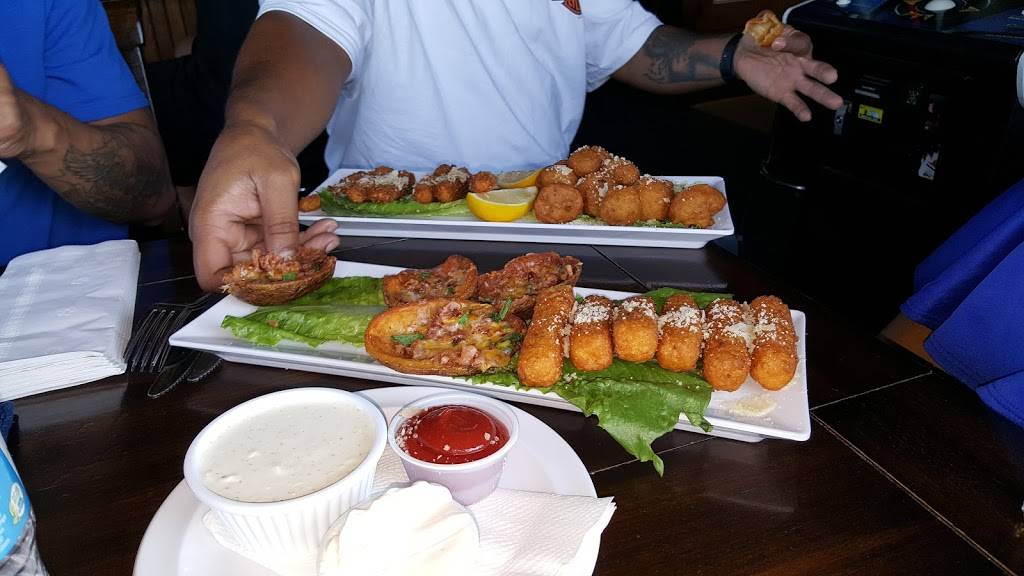 The Rusty Porthole | restaurant | 3893 N Willow Rd, Bethel Island, CA 94511, USA | 9256843607 OR +1 925-684-3607