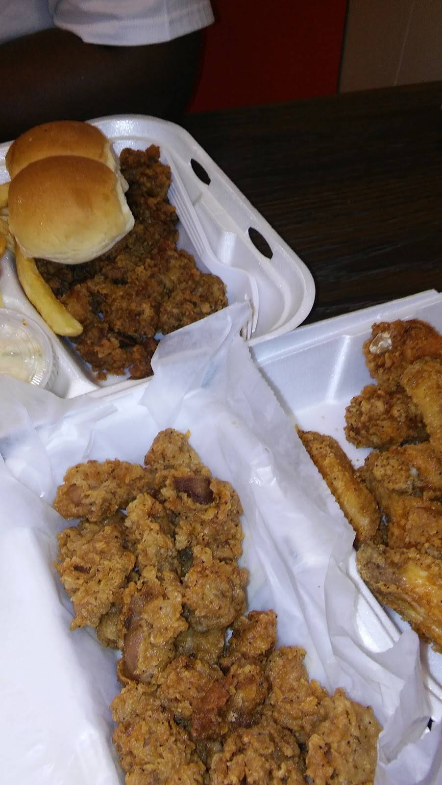 Barbers Drive In | restaurant | 2205 1st Ave SE, Moultrie, GA 31788, USA | 2299853993 OR +1 229-985-3993