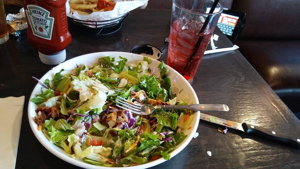 Red Robin Gourmet Burgers and Brews | restaurant | 610 Middletown Blvd, Langhorne, PA 19047, USA | 2157521000 OR +1 215-752-1000