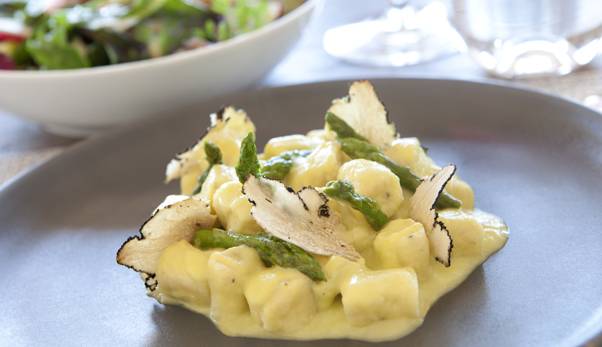 Olivella | restaurant | 905 Country Club Road, Olivella, Ojai, CA 93023, USA | 8056461111 OR +1 805-646-1111