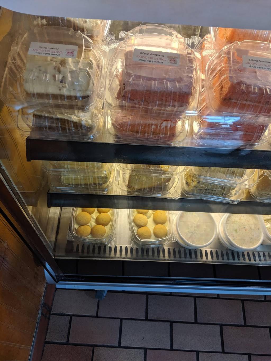 J&J Fish and Chicken | restaurant | 5719 Rockbridge Rd SW, Stone Mountain, GA 30087, USA | 4705454799 OR +1 470-545-4799