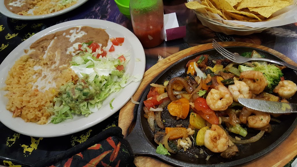 Los Jimadores | restaurant | 7723 N University St, Peoria, IL 61614, USA | 3096899930 OR +1 309-689-9930