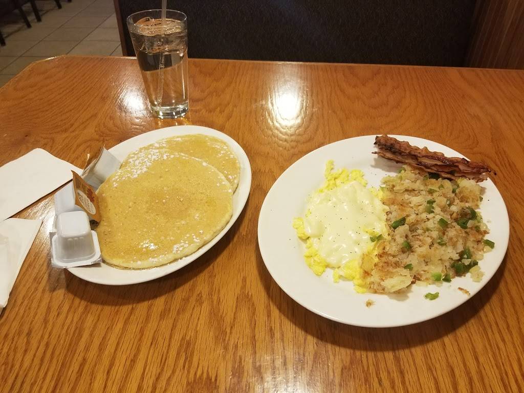 Paulines Deli (Norristown) | restaurant | 36 E Main St, Norristown, PA 19401, USA | 6102796124 OR +1 610-279-6124