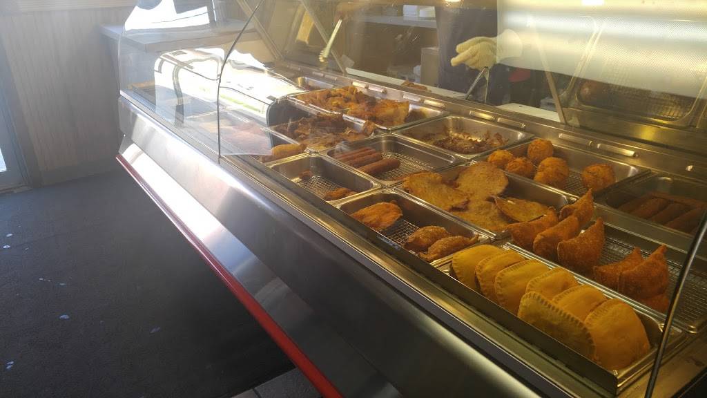 El Morivivi Restaurant | restaurant | 1127 Pembroke St # 1, Bridgeport, CT 06608, USA | 2033660255 OR +1 203-366-0255