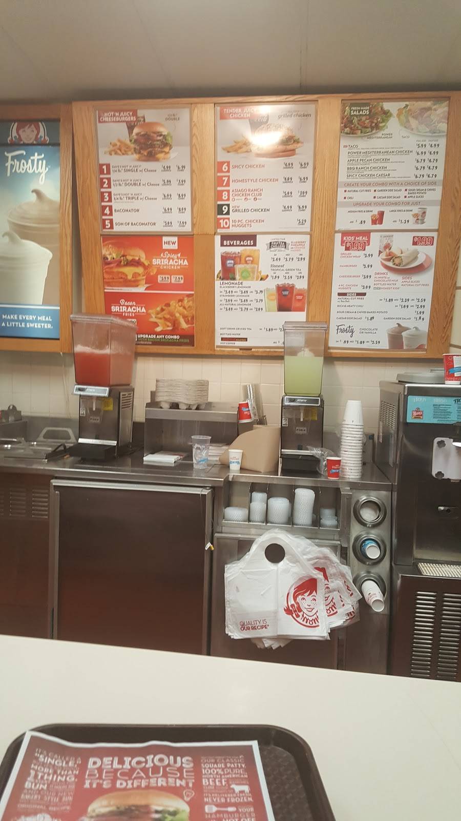Wendys | restaurant | 2200 E Laburnum Ave, Richmond, VA 23222, USA | 8043217421 OR +1 804-321-7421