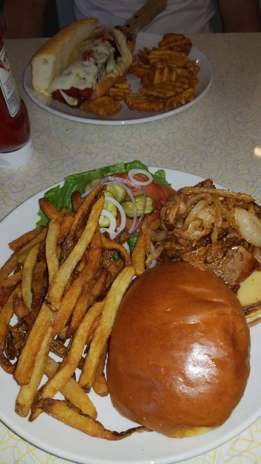 DAgostinos Pizza and Pub Wrigleyville | restaurant | 1351 W Addison St, Chicago, IL 60613, USA | 7734771822 OR +1 773-477-1822