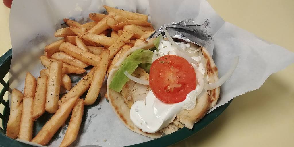 Kostas Gyros | restaurant | 809 Tower Ave, Superior, WI 54880, USA | 7153990147 OR +1 715-399-0147