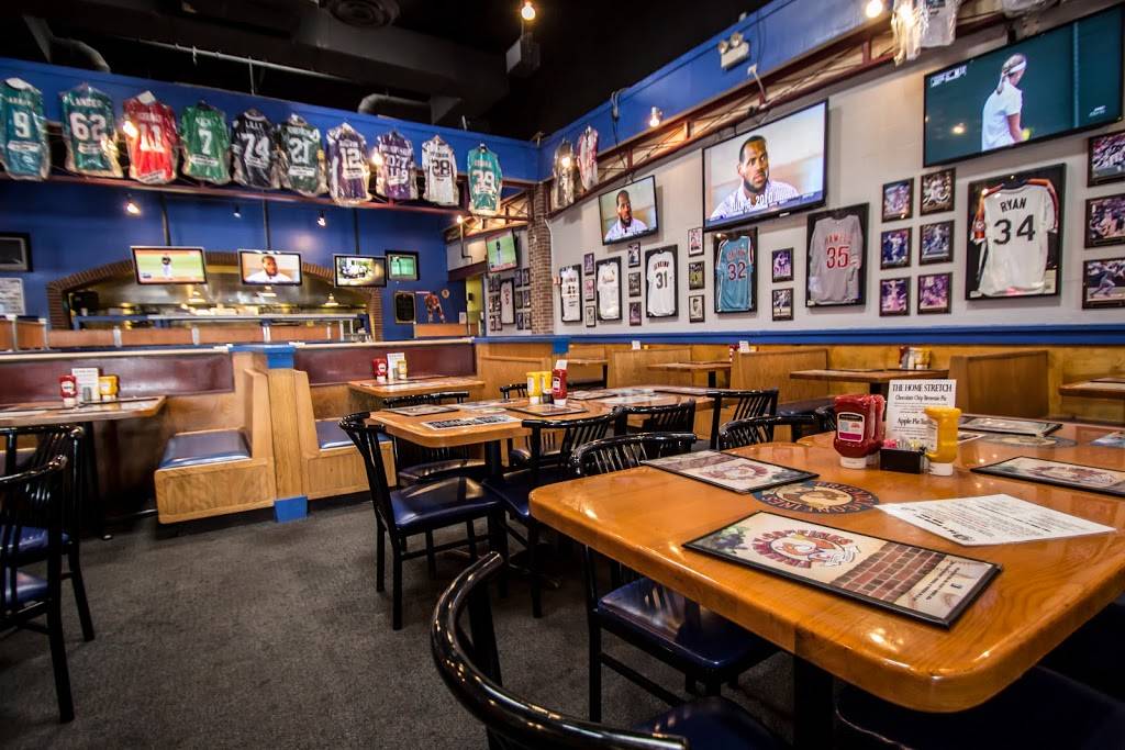 Friendly Confines Winter Park | restaurant | 3088 Aloma Ave, Winter Park, FL 32792, USA | 4076367586 OR +1 407-636-7586