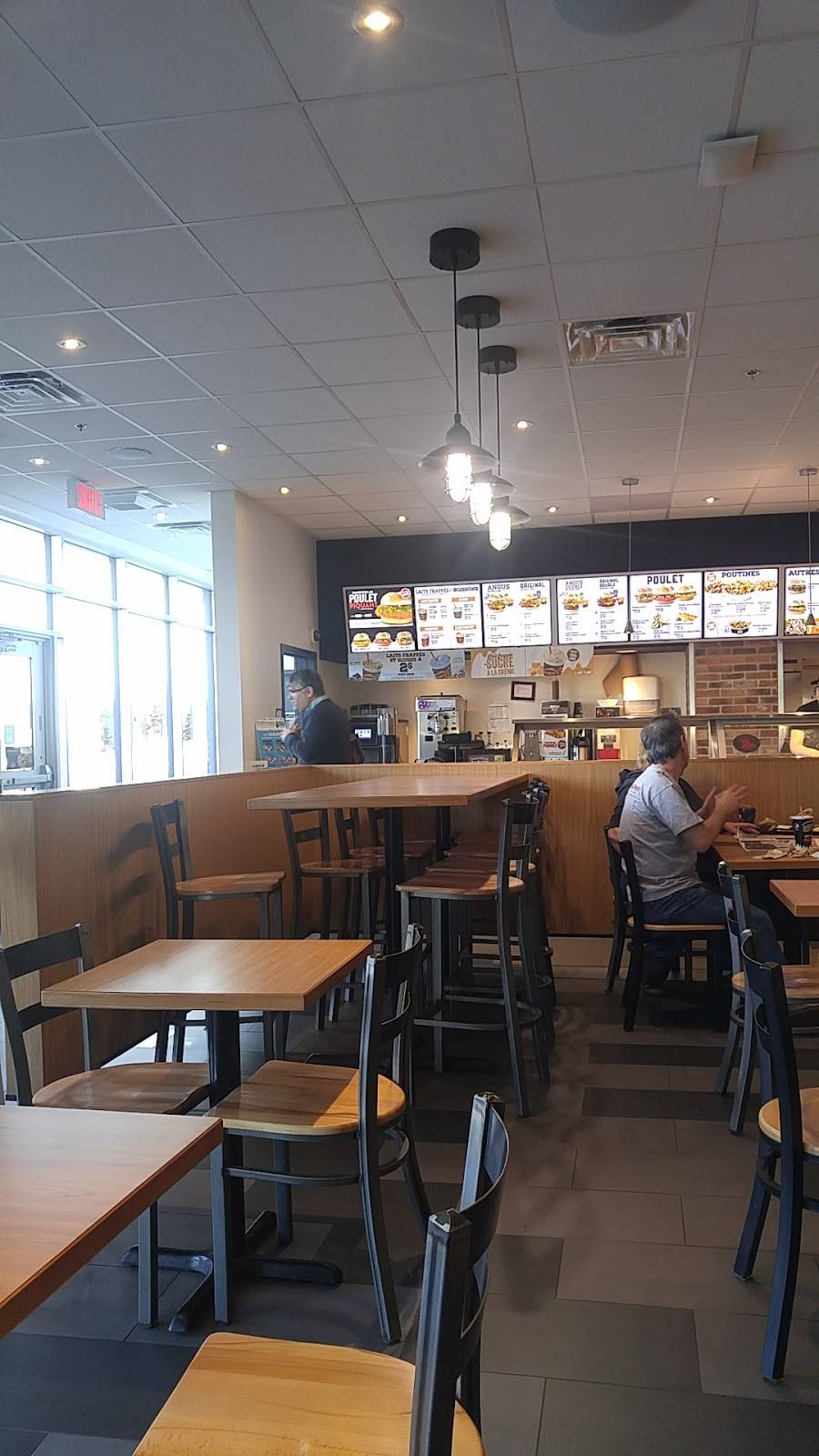 Harveys | restaurant | 159 41e Rue O Local 102, Québec, QC G1H 1L4, Canada | 4186226093 OR +1 418-622-6093