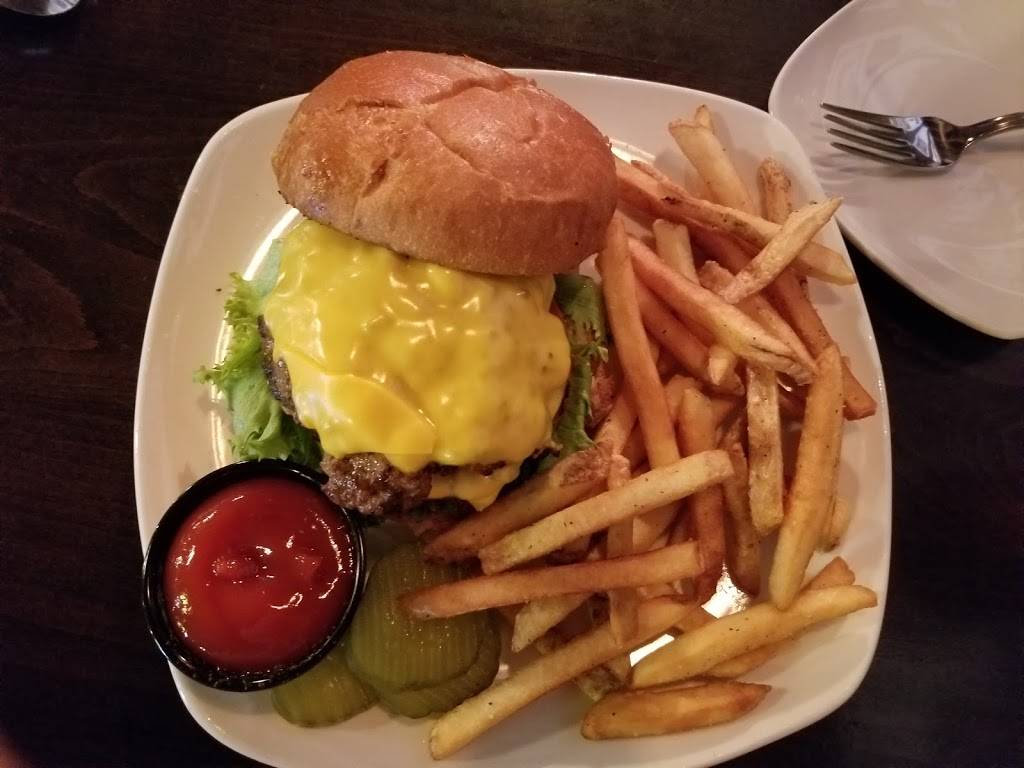 Morrisseys Irish Pub | restaurant | 913 W Lake St, Minneapolis, MN 55408, USA | 6124658555 OR +1 612-465-8555