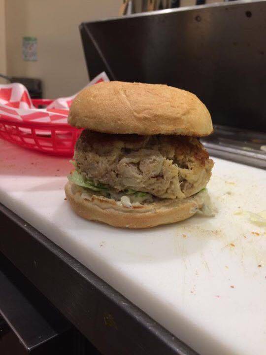 Big Oak Cafe | cafe | 2761 Old Virginia St, Urbanna, VA 23175, USA | 8047582130 OR +1 804-758-2130