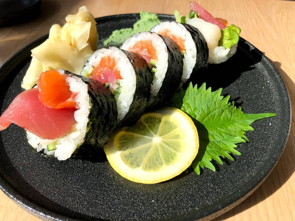 Sushibox | restaurant | 955 Route Jean-Gauvin, Québec, QC G1X 4M5, Canada | 4188771313 OR +1 418-877-1313