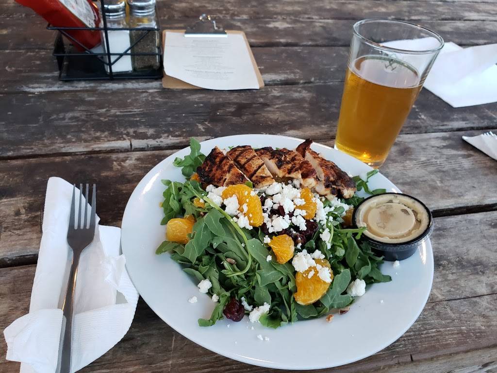 Universal Joint | restaurant | 532 Lookout St, Chattanooga, TN 37403, USA | 4234683725 OR +1 423-468-3725