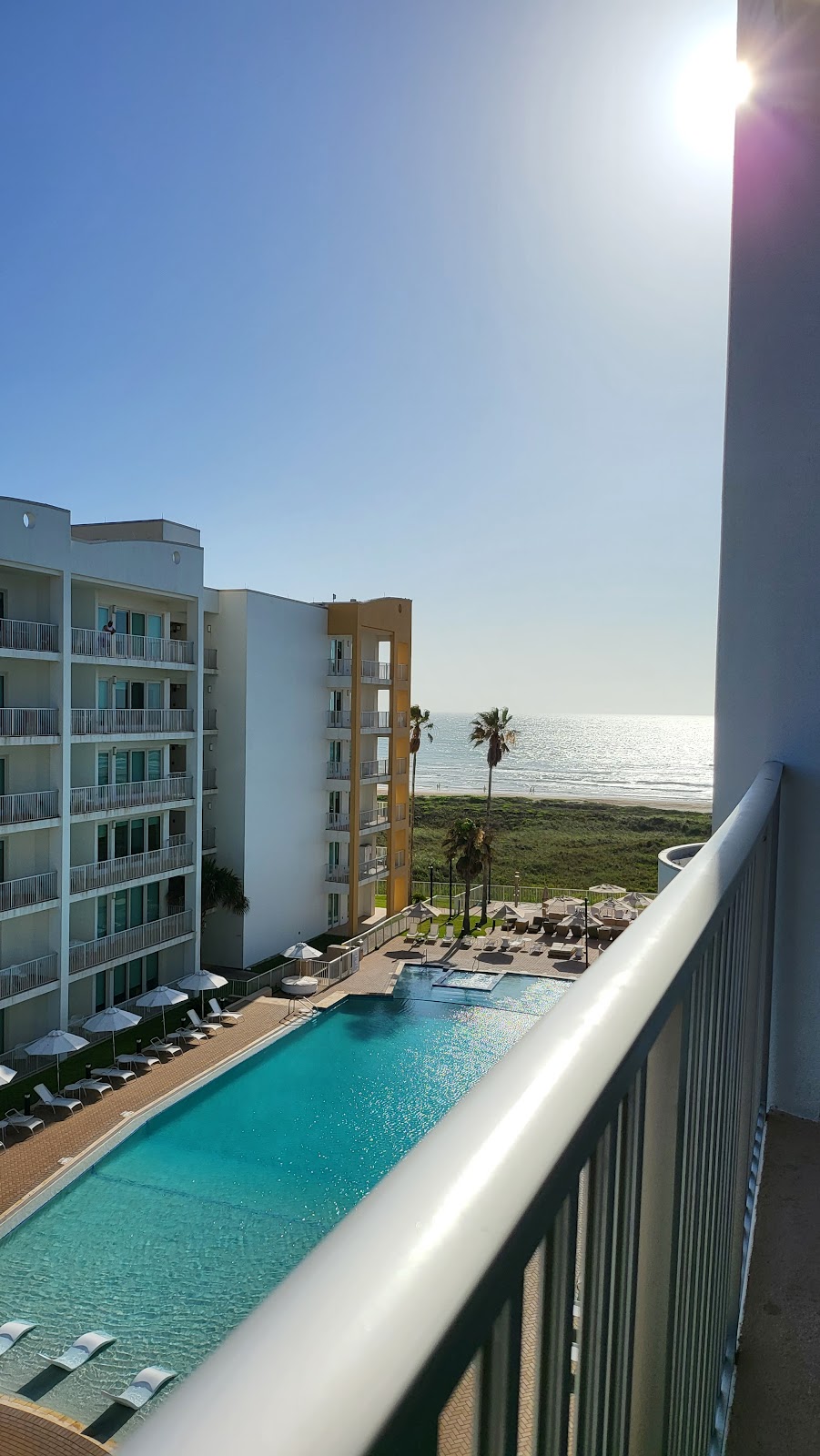 Las Olas | restaurant | 340 Padre Blvd, South Padre Island, TX 78597, USA | 9567612514 OR +1 956-761-2514