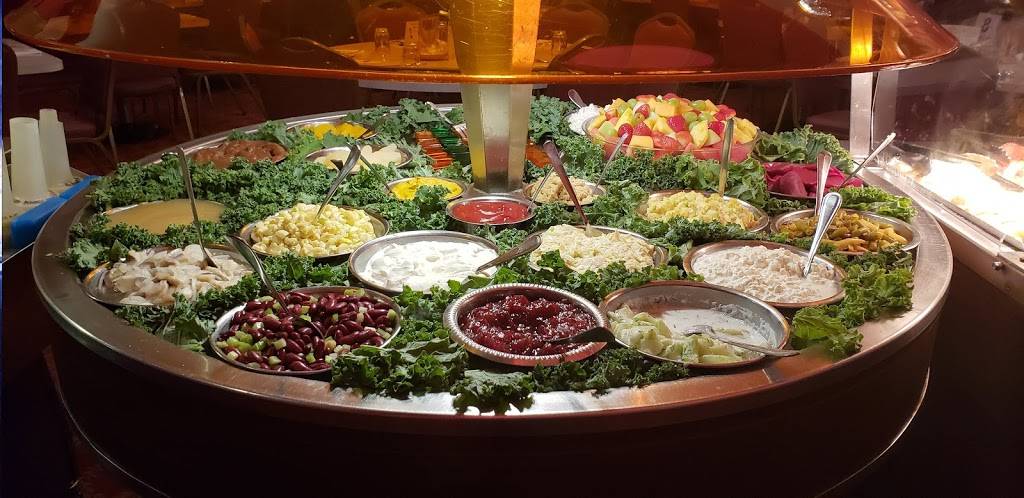 Sawas Old Warsaw Restaurant | restaurant | 9200 W Cermak Rd, Broadview, IL 60155, USA | 7083439040 OR +1 708-343-9040