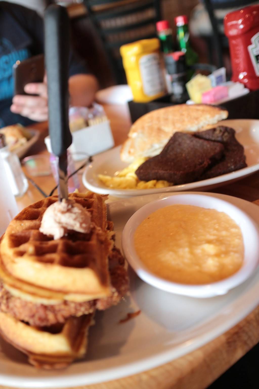 Eddies Place Restaurant | restaurant | 617 S Sharon Amity Rd, Charlotte, NC 28211, USA | 7044420147 OR +1 704-442-0147