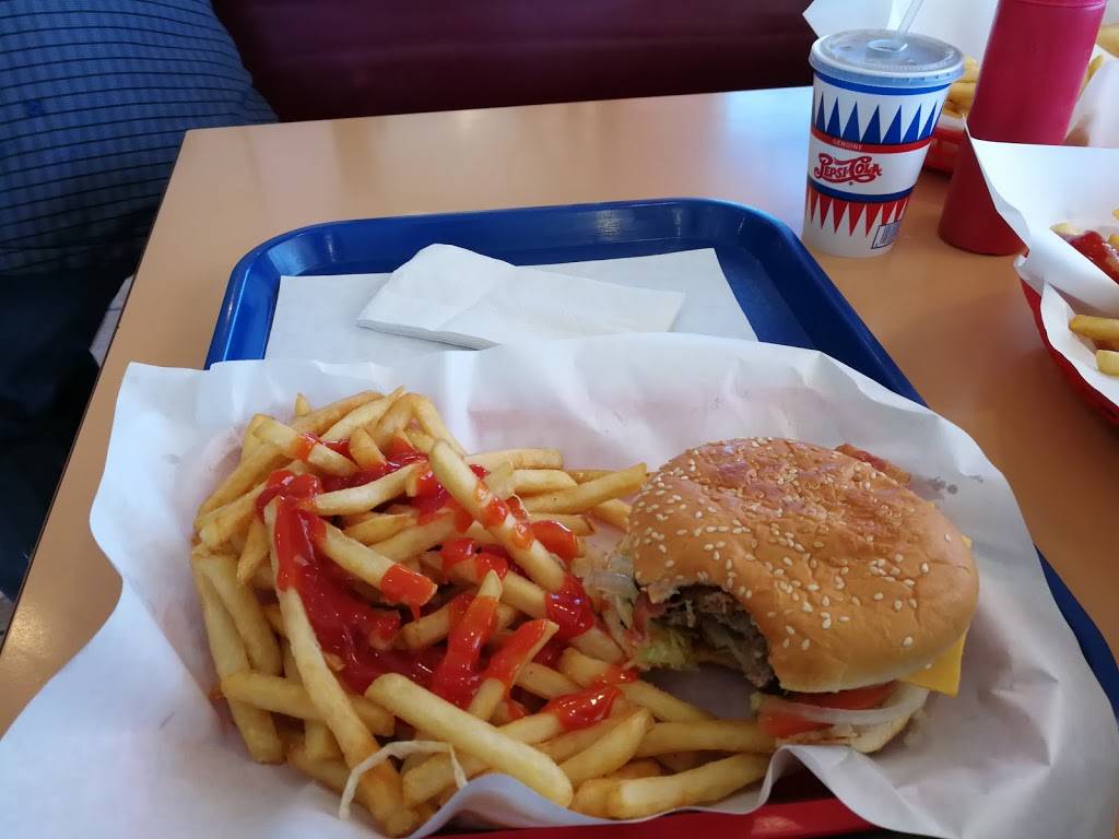 A Js Hotdogs & Gyros | meal takeaway | 250 W Baltimore St, Wilmington, IL 60481, USA | 8154767100 OR +1 815-476-7100