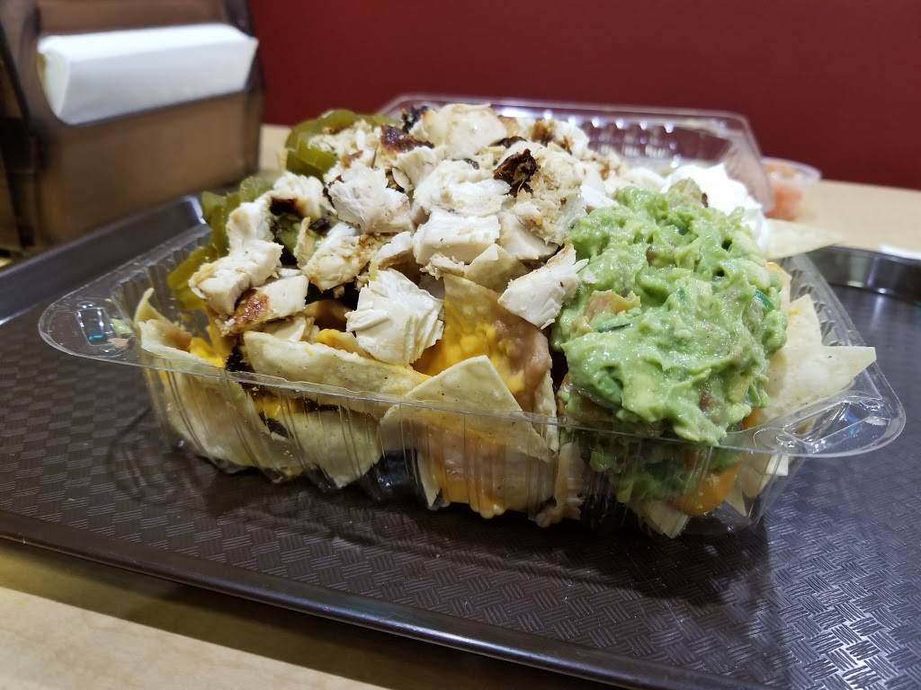 Chickenuevo | restaurant | 4299 W Ina Rd, Tucson, AZ 85741, USA | 5207442228 OR +1 520-744-2228