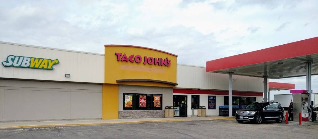 Taco Johns | restaurant | 400 Oasis Rd, Black River Falls, WI 54615, USA | 7152843010 OR +1 715-284-3010
