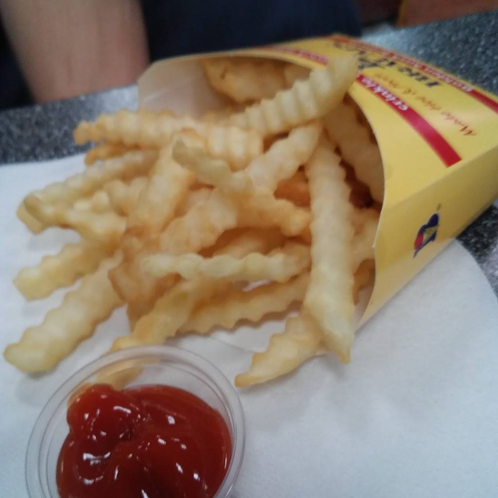 Braums Ice Cream & Burger Restaurant | restaurant | 410 W 3rd St, Grove, OK 74344, USA | 9187861037 OR +1 918-786-1037