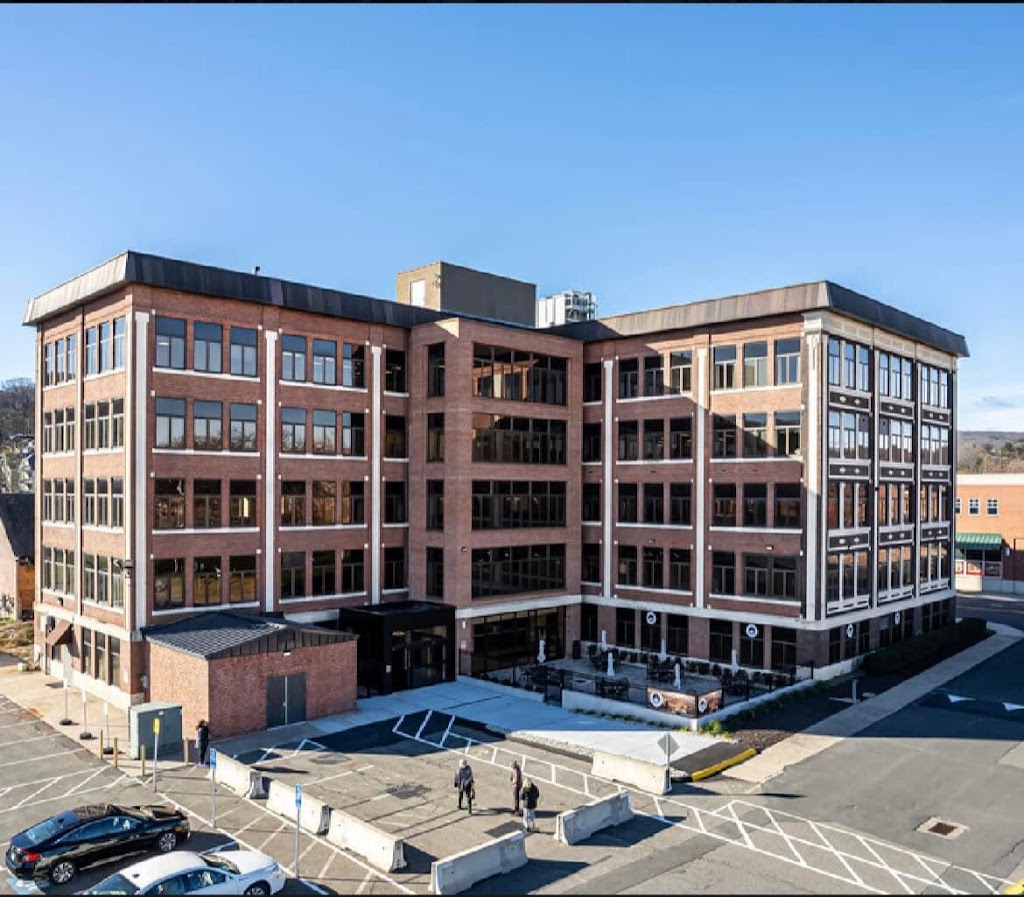 10 Main Cafe & Deli | cafe | 10 Main St, Bristol, CT 06010, USA | 8609734009 OR +1 860-973-4009