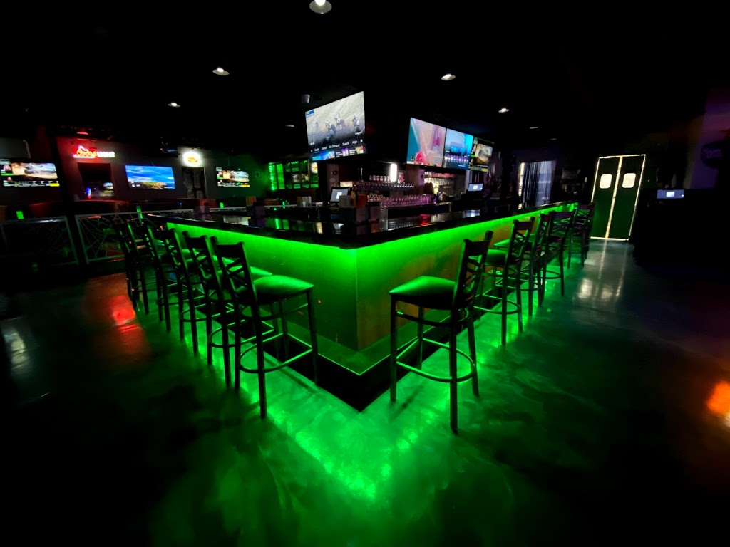 Delfin Bar & Grill Mexican Seafood | restaurant | 6010 S Cass Ave, Westmont, IL 60559, USA | 6305416011 OR +1 630-541-6011