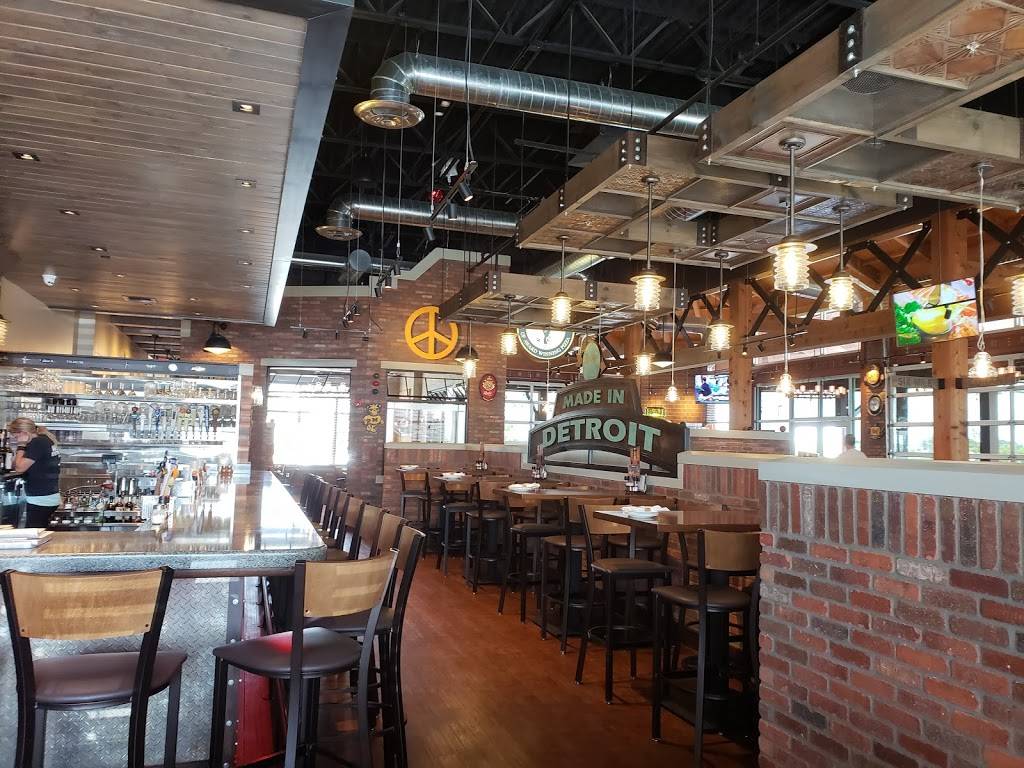 Buddys Pizza | restaurant | 3153 Ann Arbor-Saline Rd, Ann Arbor, MI 48108, USA | 7347929130 OR +1 734-792-9130