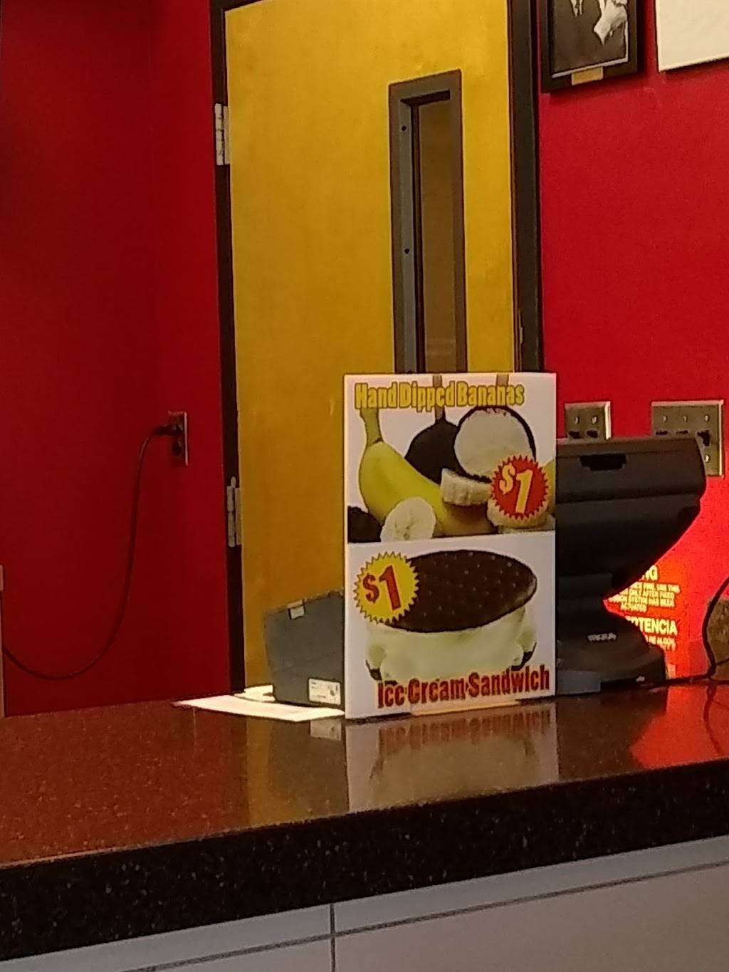 Wienerschnitzel | restaurant | 1710 W Valencia Rd, Tucson, AZ 85746, USA | 5202943131 OR +1 520-294-3131