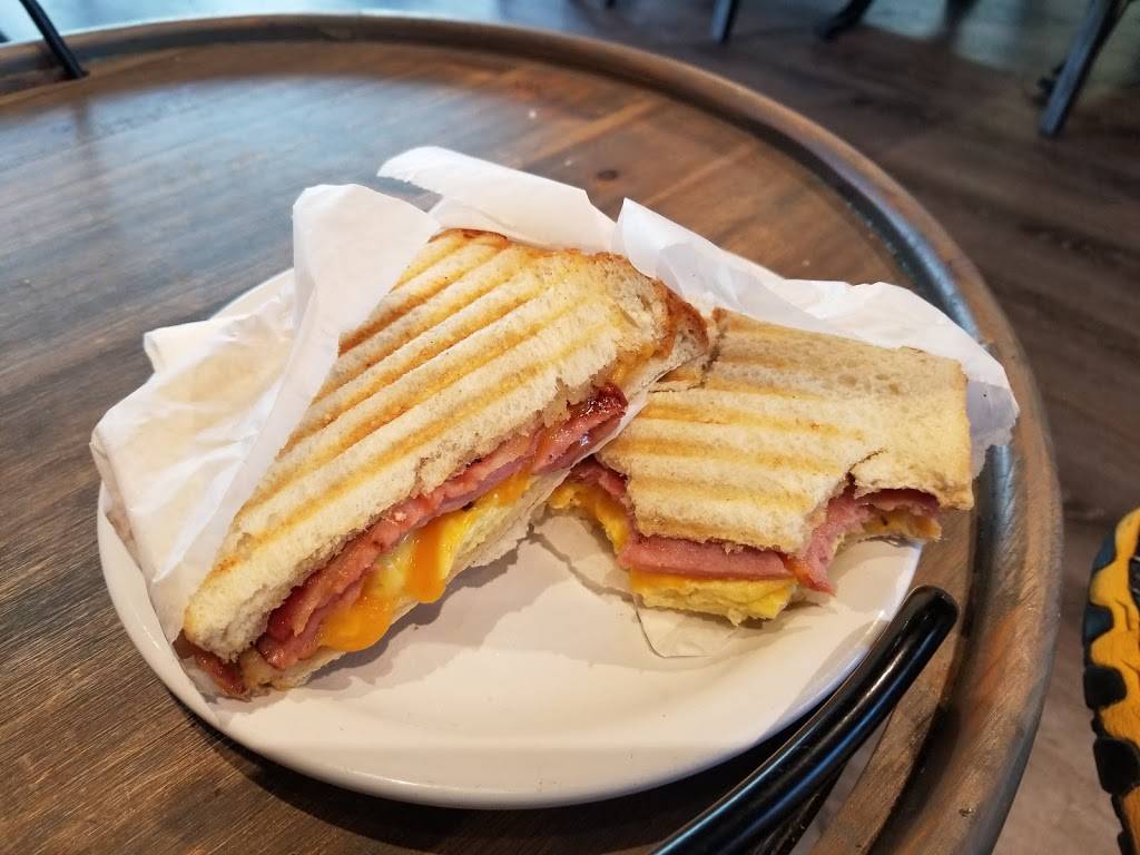 Auntie Irenes | cafe | 22504 Marine View Dr S, Des Moines, WA 98198, USA | 2068240249 OR +1 206-824-0249