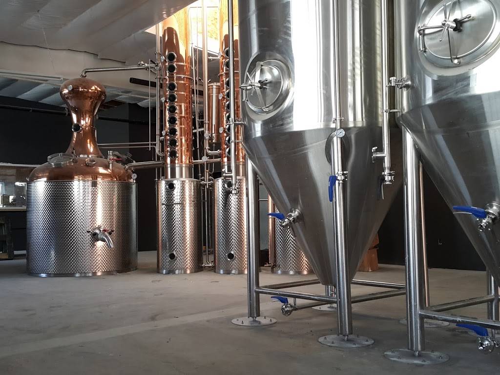 R6 Distillery | restaurant | 909 E El Segundo Blvd, El Segundo, CA 90245, USA | 4242771134 OR +1 424-277-1134