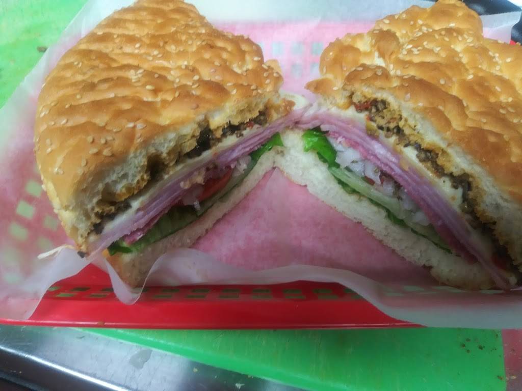 Young Avenue Deli | restaurant | 2119 Young Ave, Memphis, TN 38104, USA | 9012780034 OR +1 901-278-0034