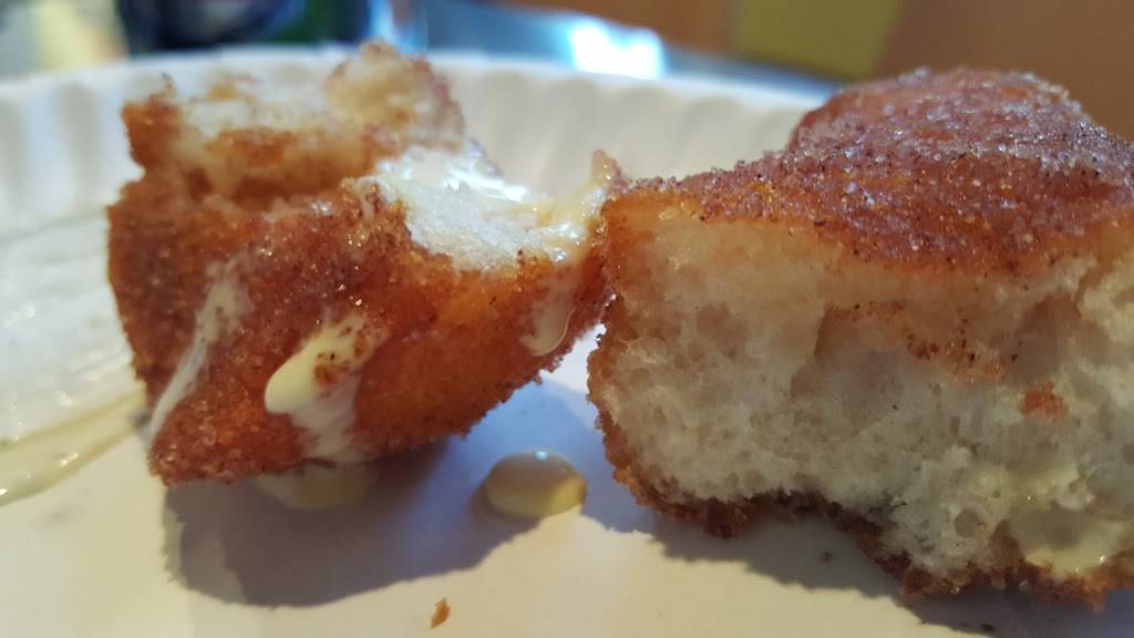 Doughballs Pizza Palace | restaurant | 40 W New York St, Aurora, IL 60506, USA | 6308445205 OR +1 630-844-5205