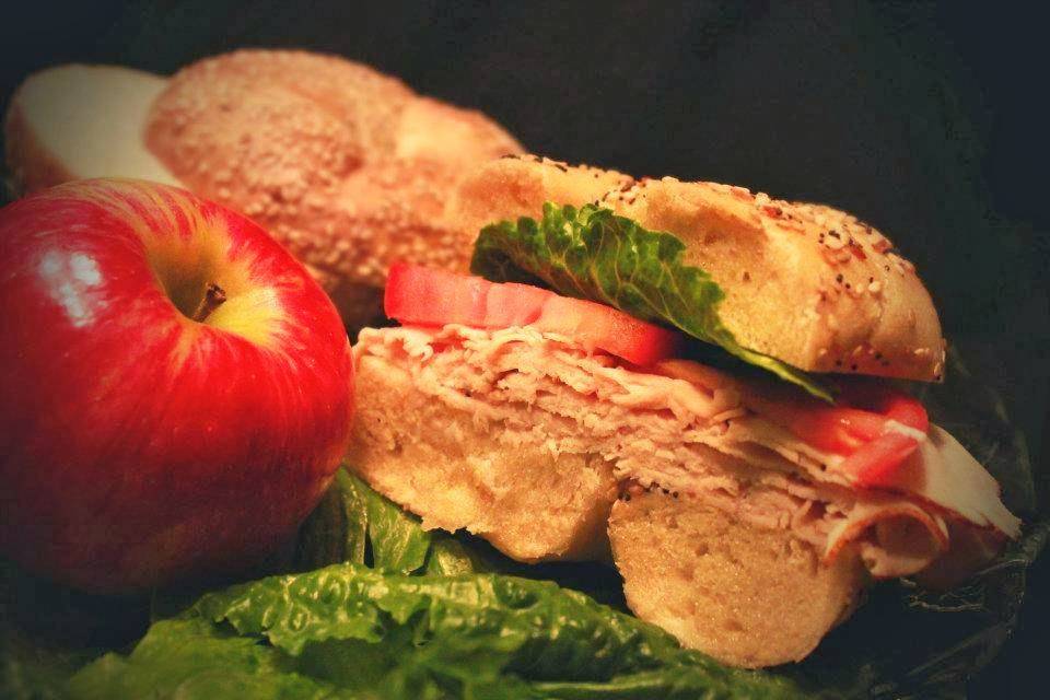 The Bagel Exchange | restaurant | 107 W Center St, Kingsport, TN 37660, USA | 4233985111 OR +1 423-398-5111