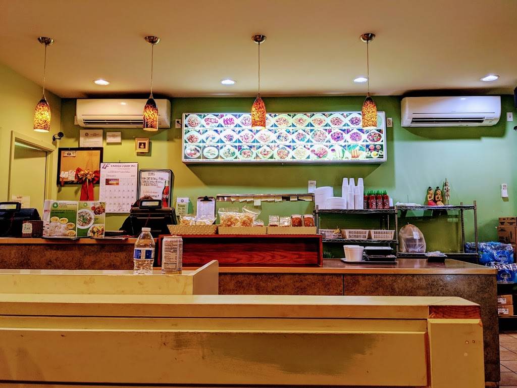 Bangkok Chef | restaurant | 2955 E Manoa Rd, Honolulu, HI 96822, USA | 8089880212 OR +1 808-988-0212