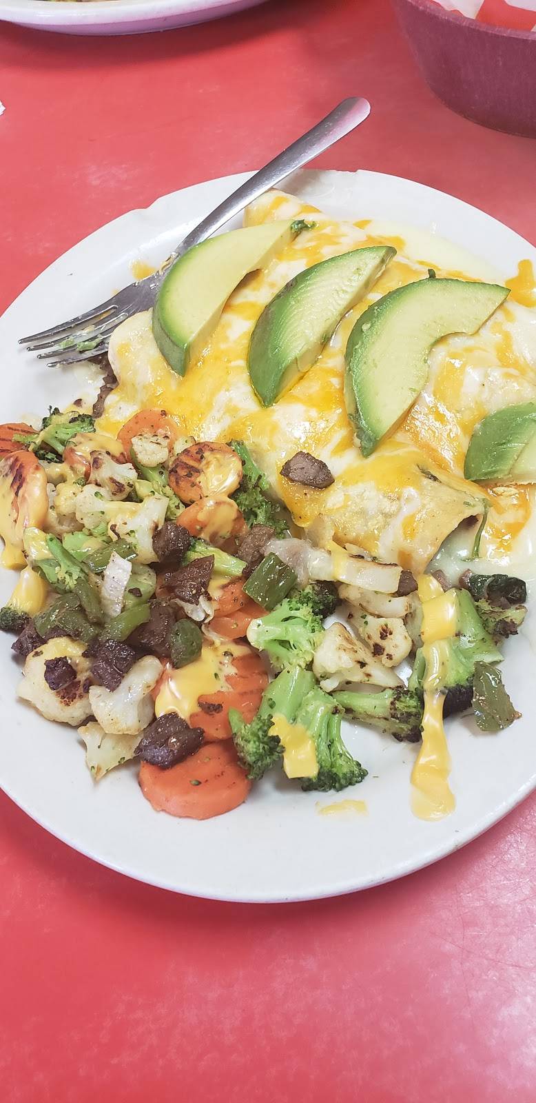 Terans Mexican Restaurant | restaurant | 920 W Cherokee St, Lindsay, OK 73052, USA | 4057561673 OR +1 405-756-1673