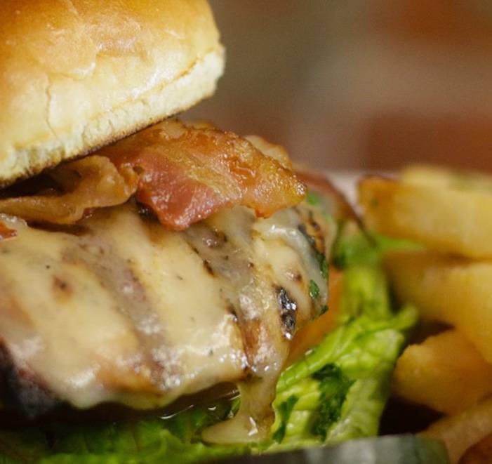 Southern Eats | restaurant | 435 Monticello Ave, Norfolk, VA 23510, USA | 7579373957 OR +1 757-937-3957