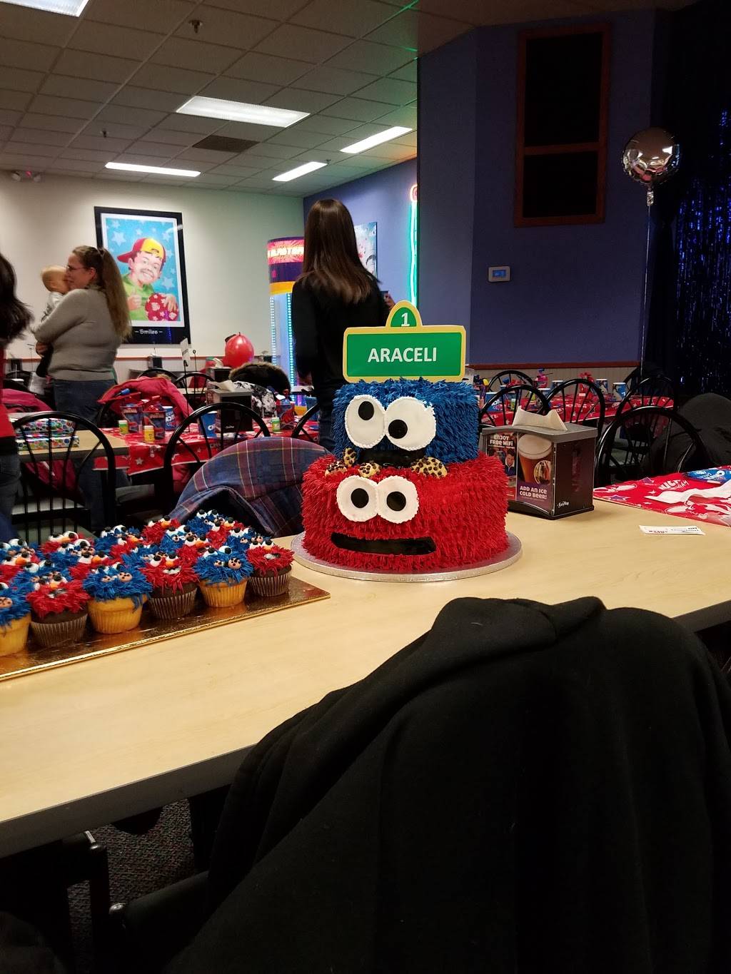 Chuck E. Cheese | restaurant | 15300 Dix Toledo Rd, Southgate, MI 48195, USA | 7342836513 OR +1 734-283-6513