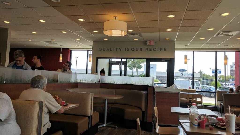 Wendys | restaurant | 520 Southern Artery, Quincy, MA 02169, USA | 6174723981 OR +1 617-472-3981