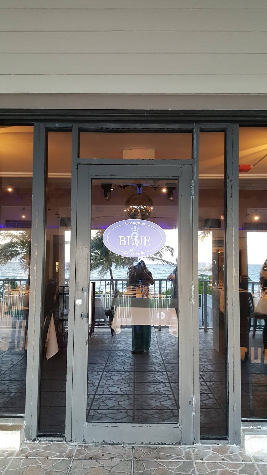 Blue Bar Grill | restaurant | 1960 S Ocean Dr, Hallandale Beach, FL 33009, USA | 9542512658 OR +1 954-251-2658