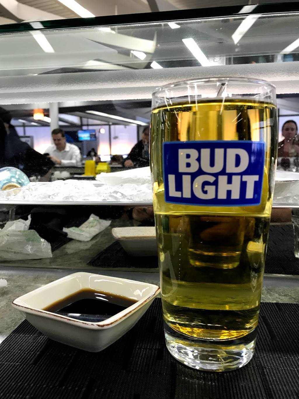 Wicker Park Seafood & Sushi | restaurant | Chicago, IL 60666, USA | 8776727467 OR +1 877-672-7467