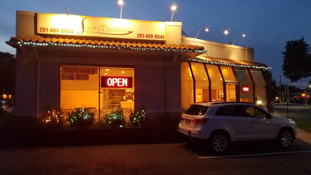 Lucky Thai BBQ | restaurant | 673 Main St, Hackensack, NJ 07601, USA | 2014888844 OR +1 201-488-8844