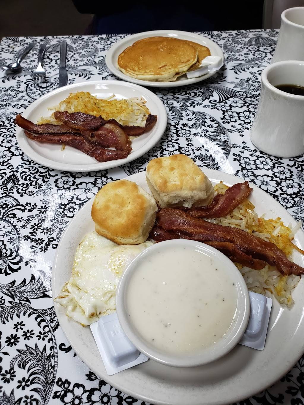 Bumpus Meals Diner | restaurant | 3144 TN-120, Bumpus Mills, TN 37028, USA | 9312328080 OR +1 931-232-8080